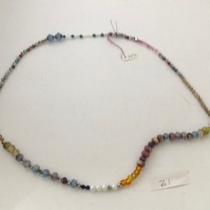 Necklace beaded & faceted in multiple styles Z1